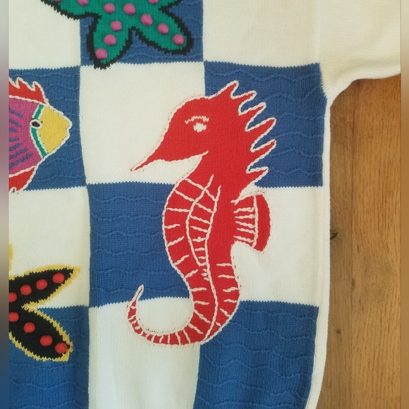 Vintage Fish Beach Sweater Blouse Sz Small Knit 3D Pom Pom Tess Designs Bermuda - Picture 14 of 16